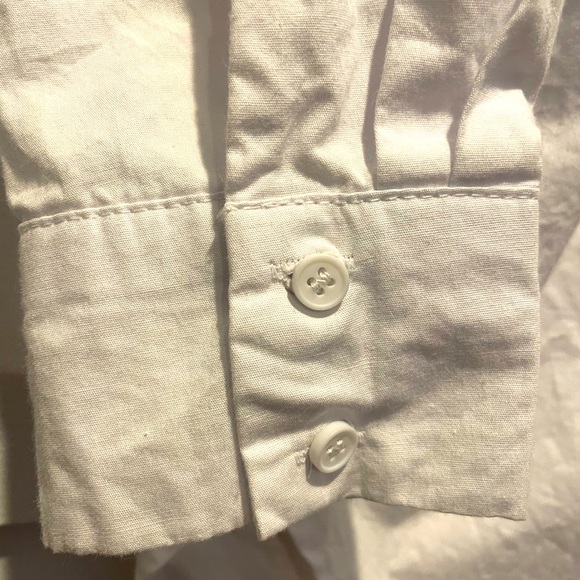 Classic white button down with two button detail on sleeves Size 14 - Picture 3 of 7